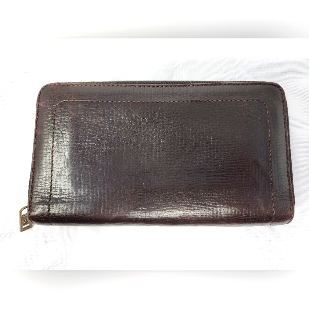 Louis Vuitton Brown Leather Zippy Wallet